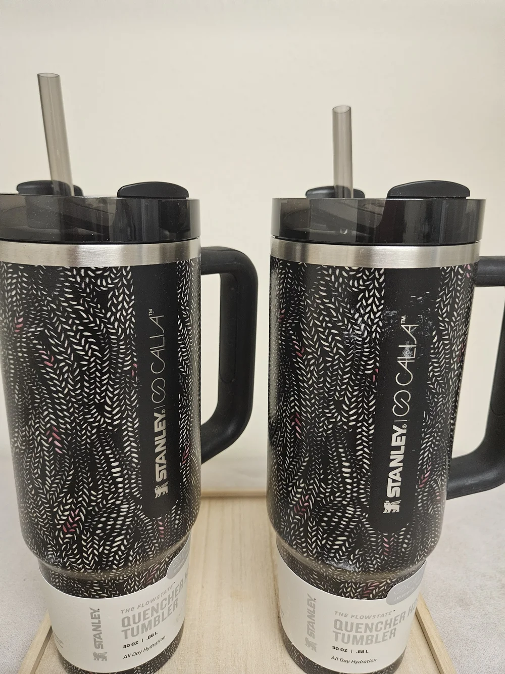 Stanley Calia Exclusive Collection Quenchers H2.0 30 Oz (Set of 2) - Picture 2 of 6
